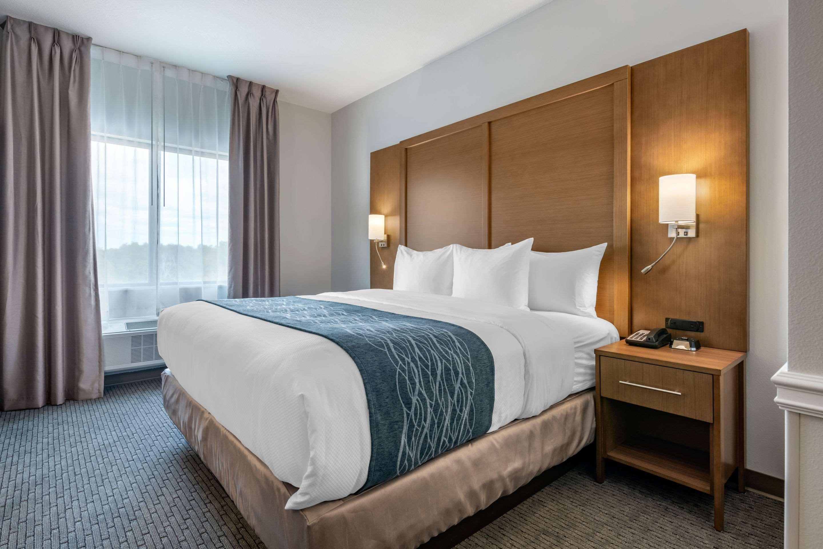 Comfort Suites Stuart-Hutchinson Island Ngoại thất bức ảnh
