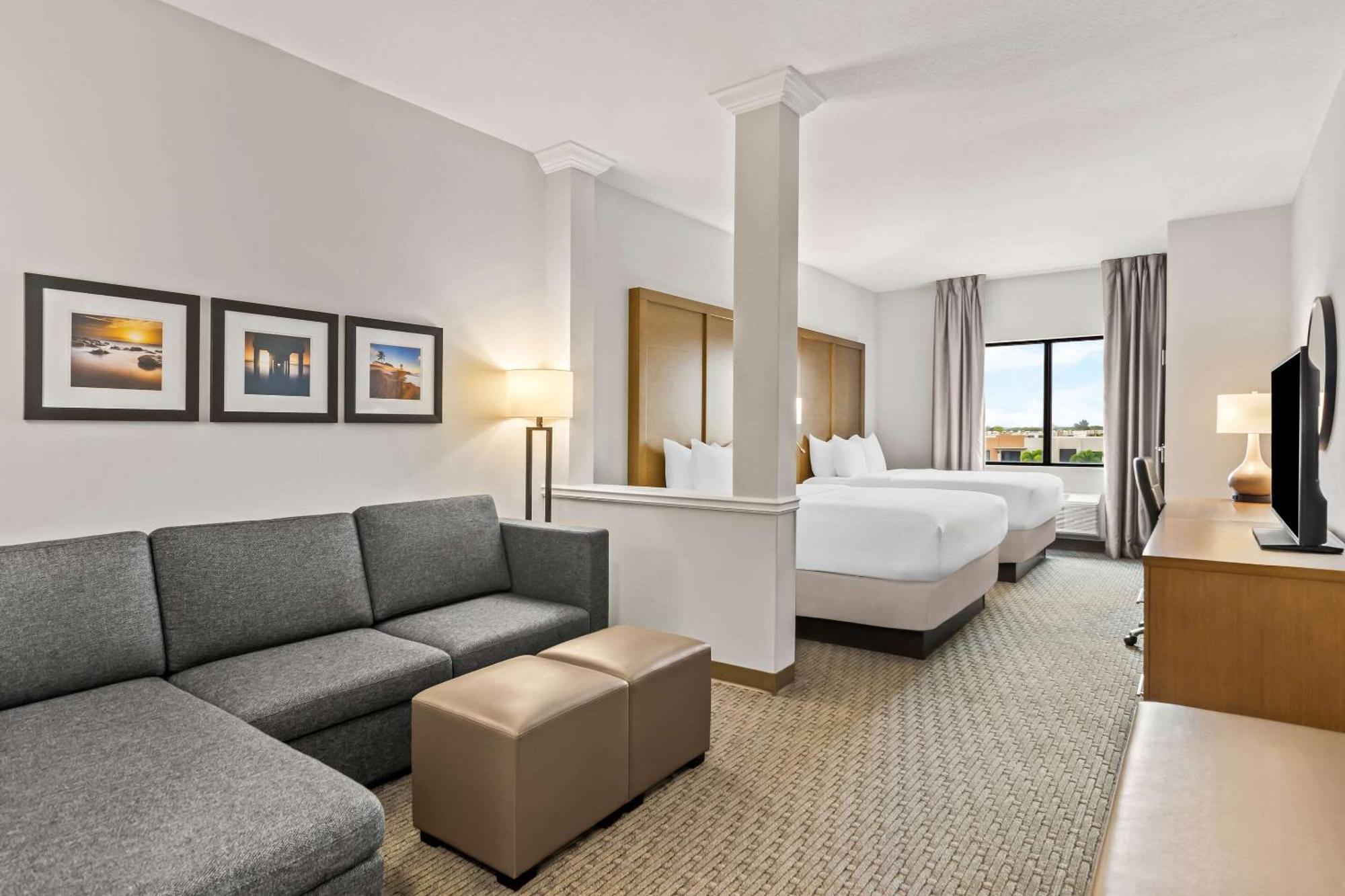Comfort Suites Stuart-Hutchinson Island Ngoại thất bức ảnh